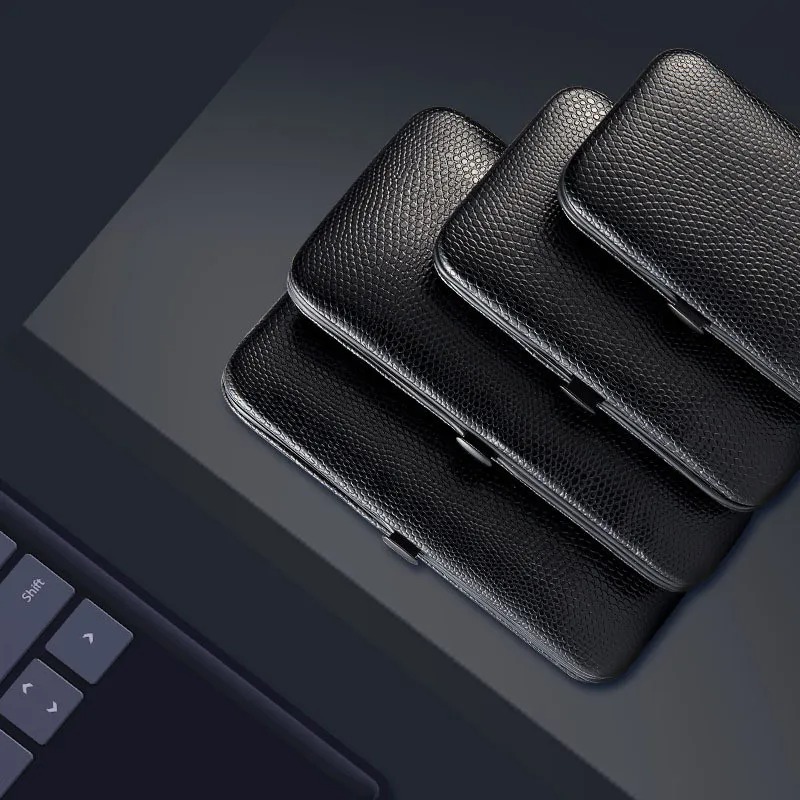 Професійний манікюрний педикюрний набір з нержавіючої сталі у футлярі (10 предметів)