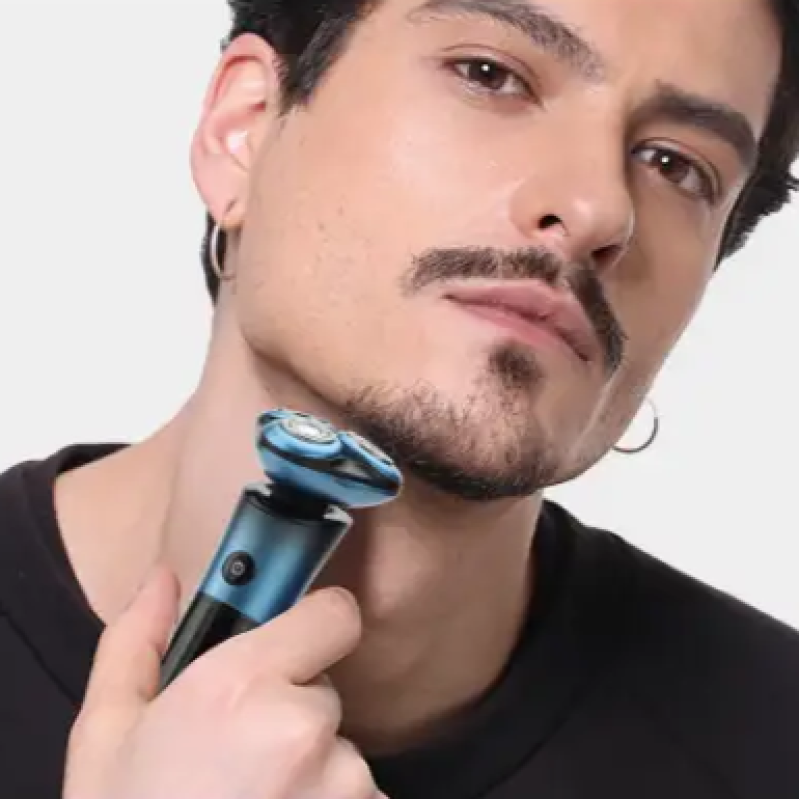 Електробритва роторна з 3 плаваючими головками водонепроникна бритва з дисплеєм для вологого та сухого гоління VGR V-326 5Вт IPX6 Black/Blue Електробритва роторна з 3 плаваючими головками водонепроникна бритва з дисплеєм для вологого та сухого гоління VGR V-326 5Вт IPX6 Black/Blue