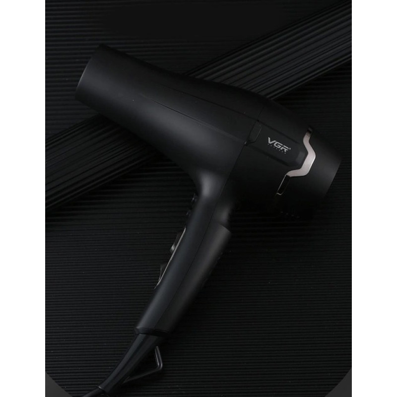 Професійний фен для волосся з набором насадок, Turbo режимом та іонізацією VGR V-450 2400Вт Black