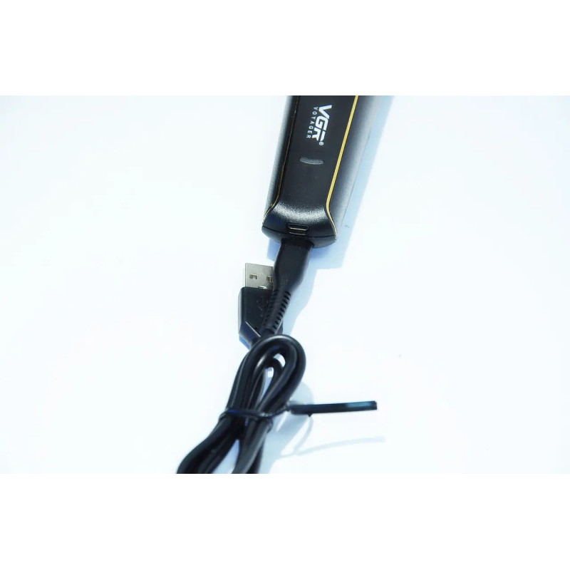 Бездротова машинка триммер для стрижки волосся та бороди акумуляторний з насадками VGR V-021 Black Бездротова машинка триммер для стрижки волосся та бороди акумуляторний з насадками VGR V-021 Black