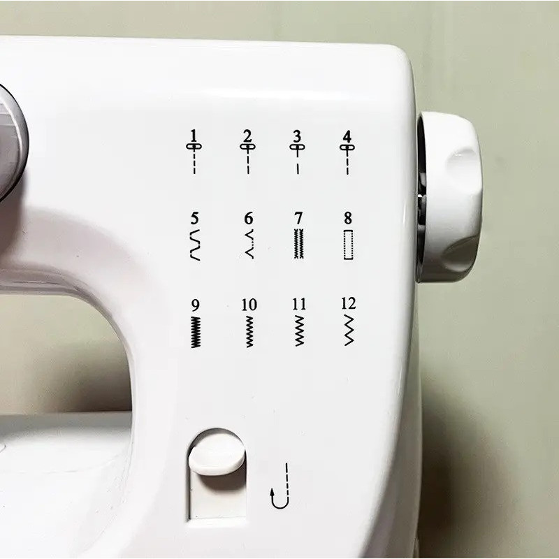 Побутова швейна машинка 12 програм настільна портативна з реверсом YASM 609A White