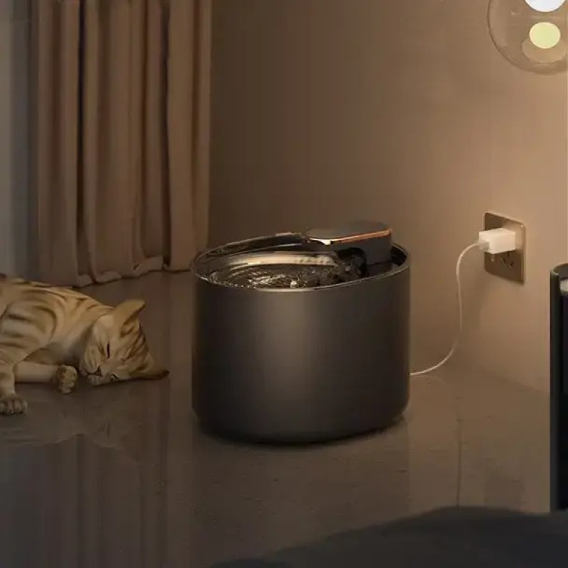 Дозатор води для домашніх тварин із пластика 3 л. 170x200x155 мм W32 Black