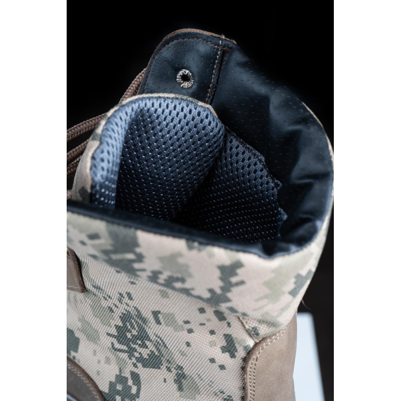 Берці тактичні чоловічі Light Boots 40 (26,5 см) Весна/Літо Шкіра з Кордурою черевики легкі (Піксель) Берці тактичні чоловічі Light Boots 40 (26,5 см) Весна/Літо Шкіра з Кордурою черевики легкі (Піксель)