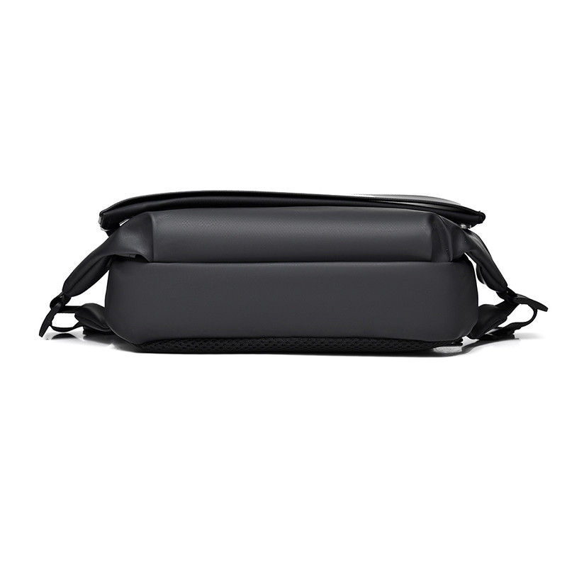 Універсальна водонепроникна сумка-бананка на пояс і через плече на ремені 28х14 см Lesko 15577 Black