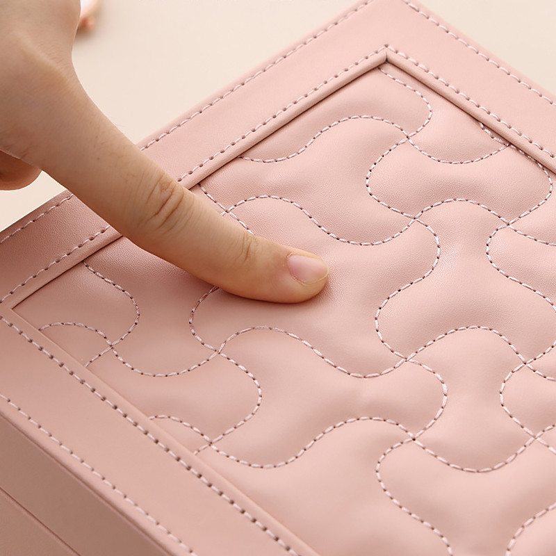 Трирівнева скринька 23*17*13,5 см для прикрас і ювелірних виробів на замку з ключем Casegrace SP-01265 Pink Трирівнева скринька 23*17*13,5 см для прикрас і ювелірних виробів на замку з ключем Casegrace SP-01265 Pink