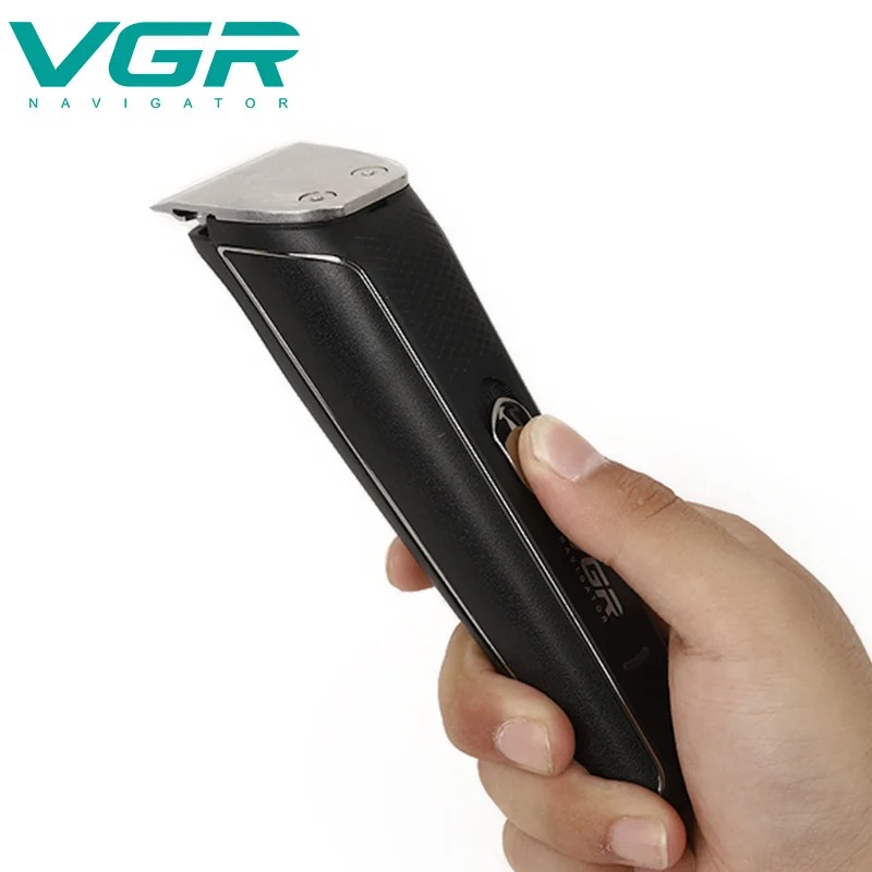 Бездротова машинка триммер для стрижки волосся та бороди акумуляторний з насадками VGR V-021 Black Бездротова машинка триммер для стрижки волосся та бороди акумуляторний з насадками VGR V-021 Black