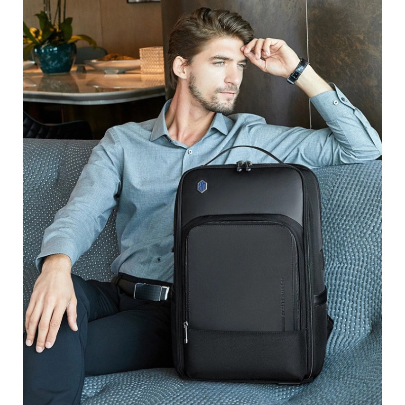 Дорожній рюкзак для ноутбука 15.6 Arctic Hunter B00403 із трьома відділеннями 25 літрів (Black)