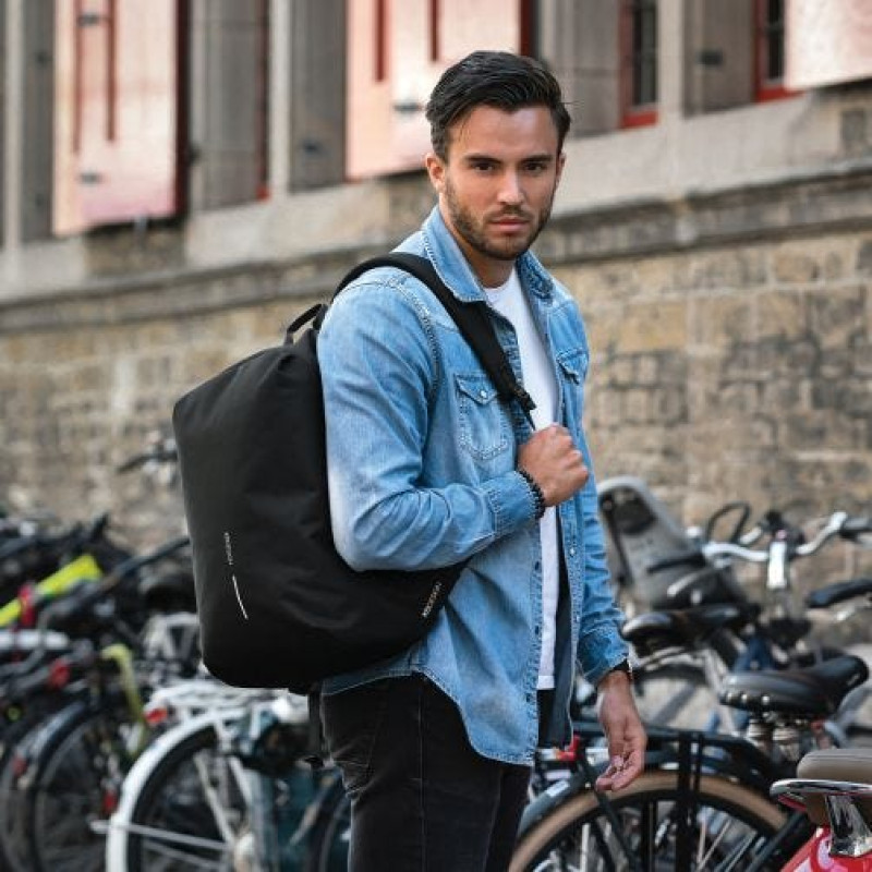 Міський рюкзак антизлодій XD Design Bobby Soft для ноутбука 15.6" Чорний (P705.791) Міський рюкзак антизлодій XD Design Bobby Soft для ноутбука 15.6" Чорний (P705.791)