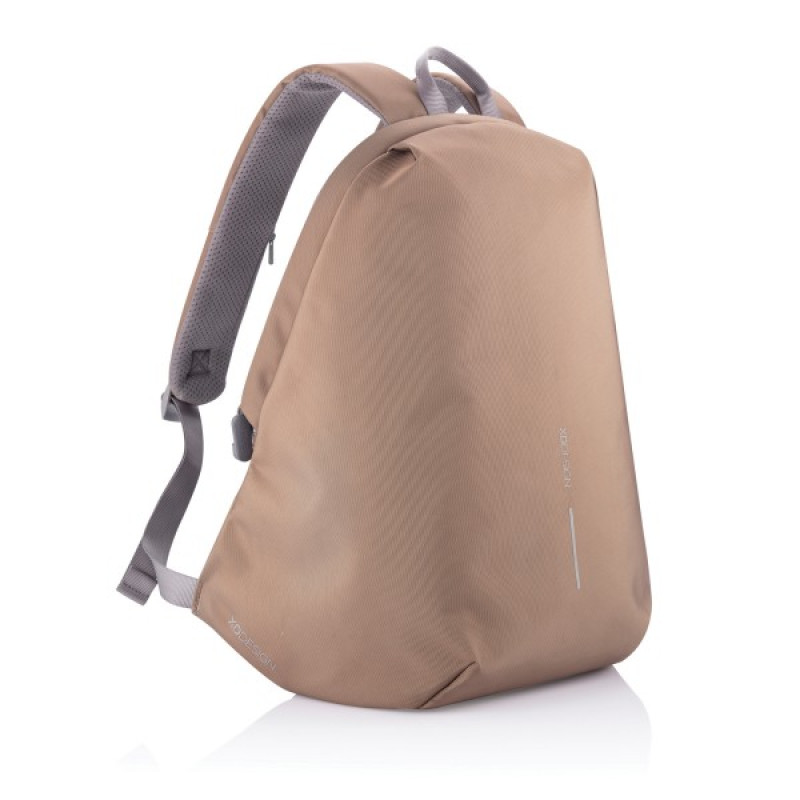 Міський рюкзак антизлодій XD Design Bobby Soft для ноутбука 15.6" Brown (P705.796) Міський рюкзак антизлодій XD Design Bobby Soft для ноутбука 15.6" Brown (P705.796)