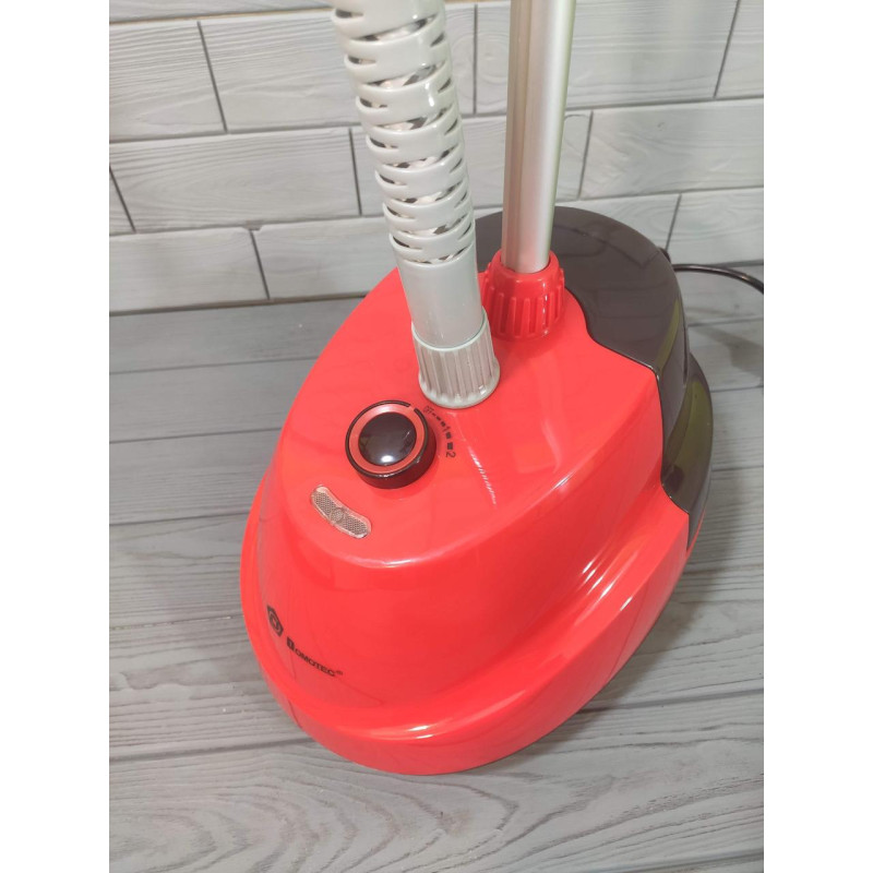 Вертикальний відпарювач для одягу ручний зі стійкою Domotec MS-5353 2000Вт 1.6л Червоний