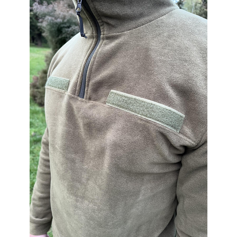 Джемпер флісовий з високим коміром на блискавці та двома наліпками для шивронів Оливковий